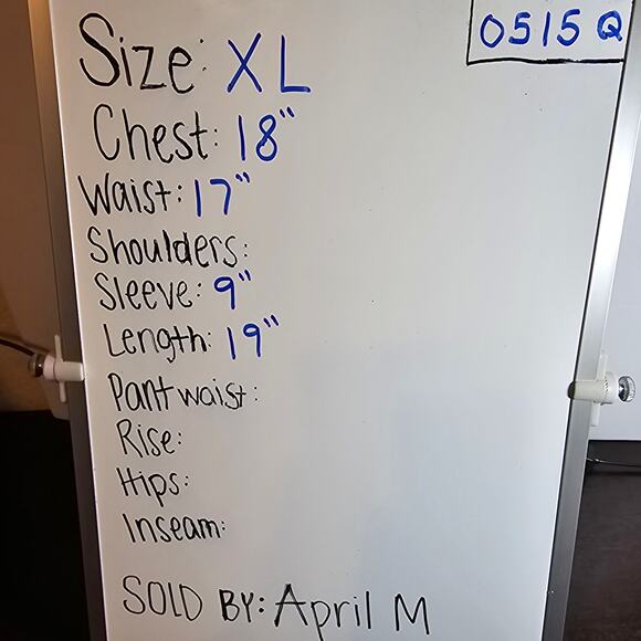 Monteau Los Angeles Womans size XL Polka Dot Puff Sleeve Linen Blend Blouse NWOT - Picture 8 of 8